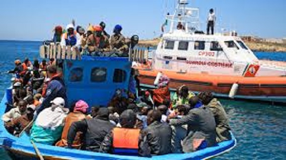 المنتدى التونسي للحقوق الاقتصادية والاجتماعية يدين  " سفن العنصرية الغربية " التي تعرّض حياة  " المهاجرين للخطر 